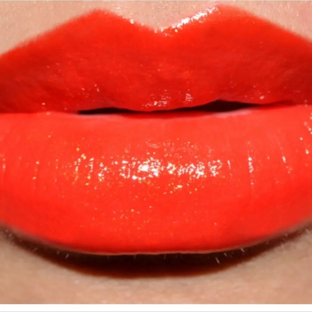 Giorgio Armani Lasting Satin‎ Lip Color